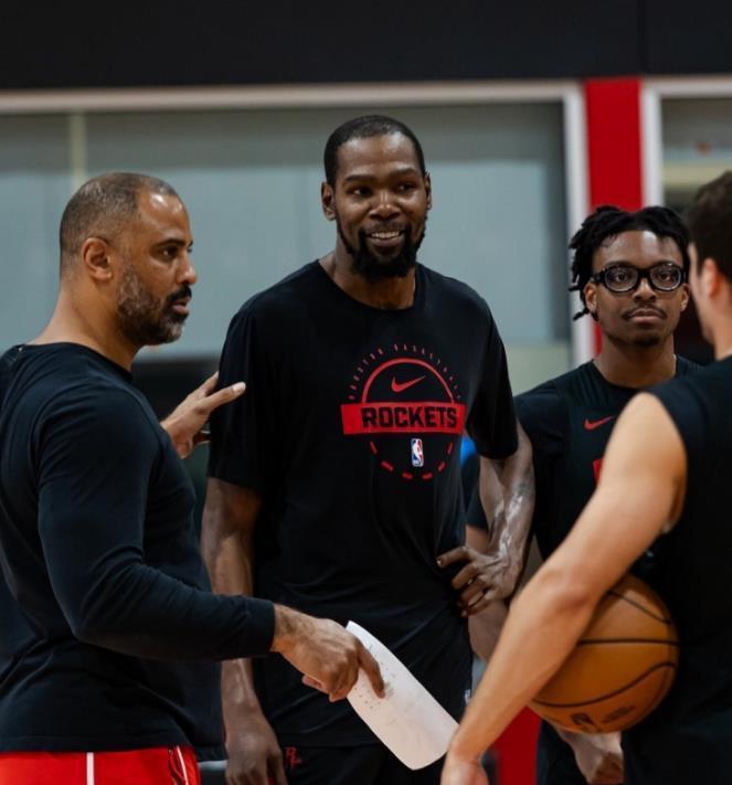 开云体育-19战9胜10负！队记列火箭低迷6大原因：伤病频繁，乌度卡也该背锅