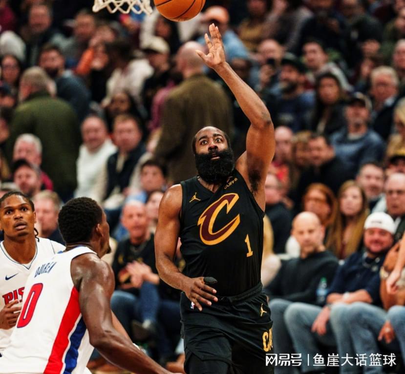 app下载-骑士赢球仍存顽疾，哈登一点真该批！莫布里三人立功，阿伦新消息